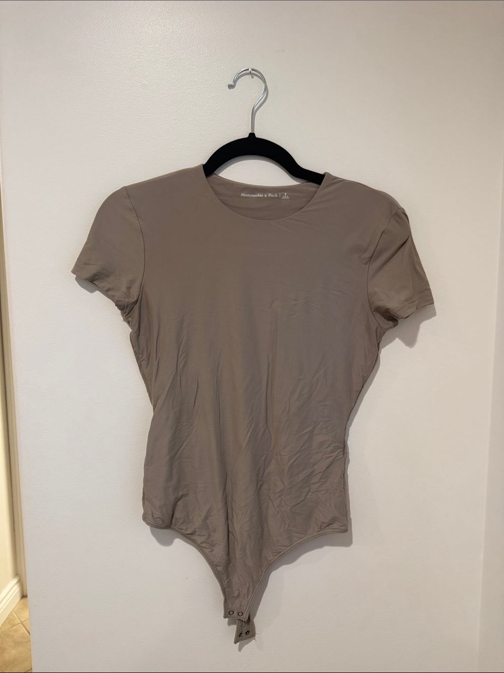 Abercrombie & Fitch Short Sleeve Taupe Bodysuit
